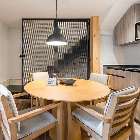 Gasthuis Guestready - Mercadores 150